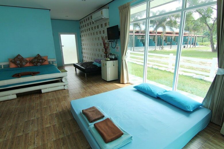 Hotel Ton-aor On The Beach Resort & Restaurant
