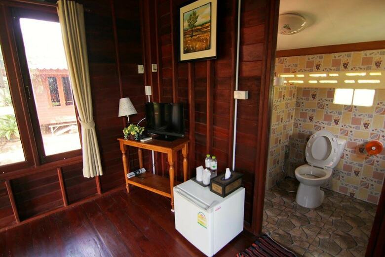 Hotel Ton-aor On The Beach Resort & Restaurant