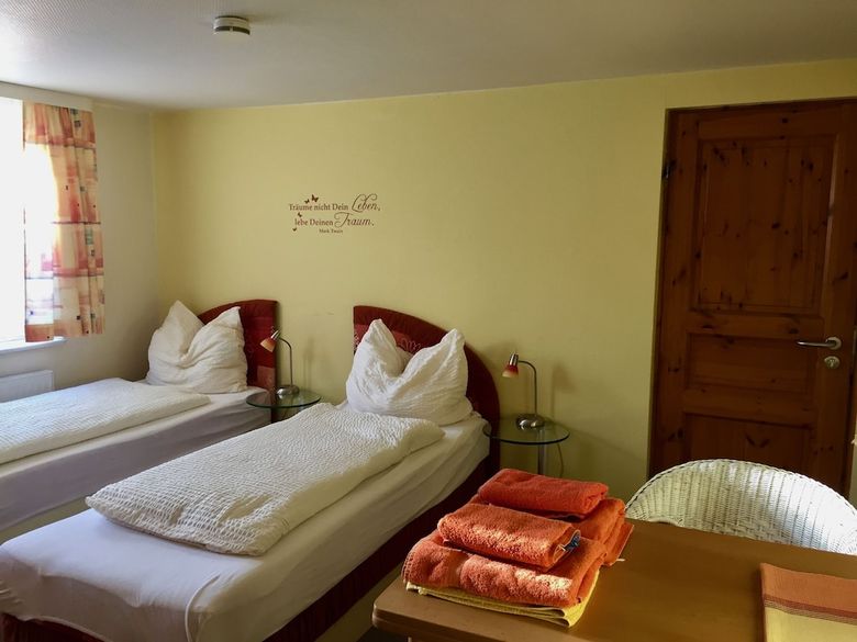 Hostal Pension "idyll"