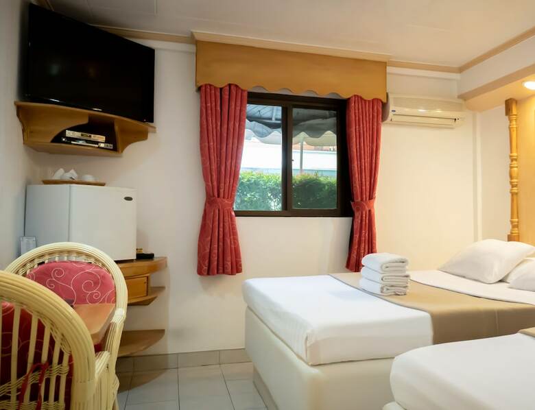 Clarkton Hotel