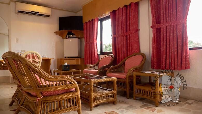 Clarkton Hotel