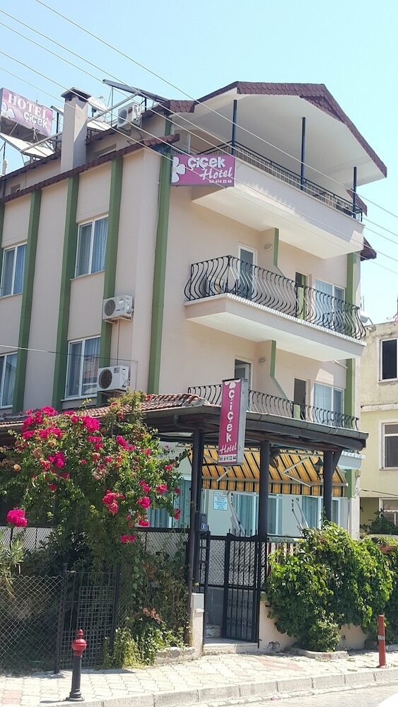 Hotel Cicek Otel & Apartments