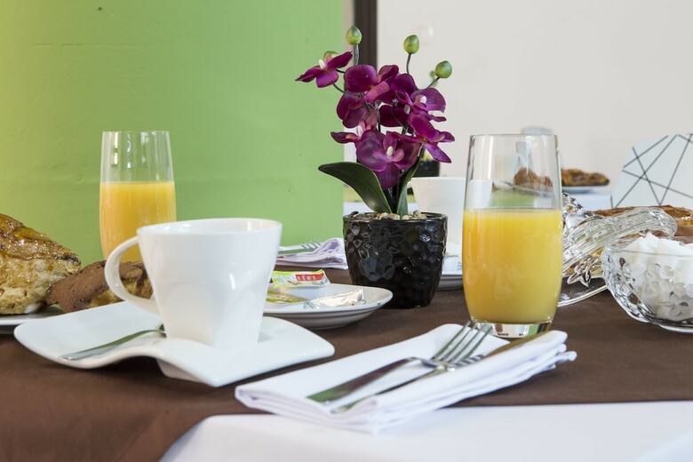 Wakola Hotel Fass Dakar