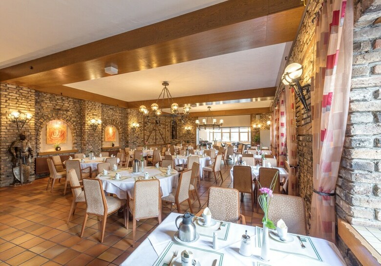 Sport- Und Tagungshotel De Poort