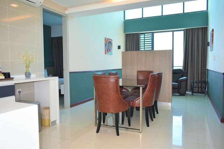 D'wharf Hotel & Serviced Residence
