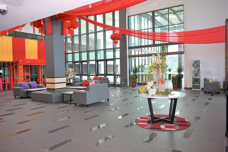 D'wharf Hotel & Serviced Residence