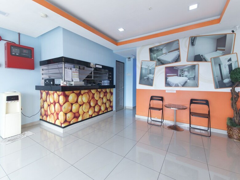 Motel Oyo 950 Orange Hotel
