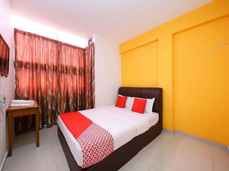 Oyo 414  Adiff Palace Hotel