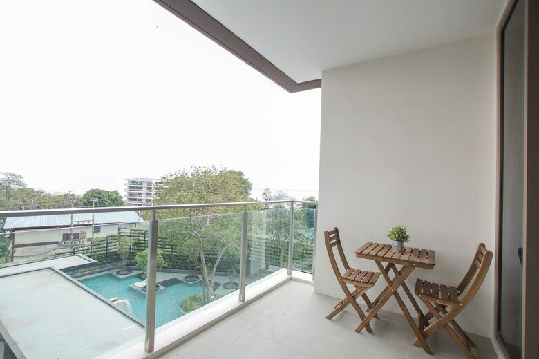 Baan Plai Haad By Pong