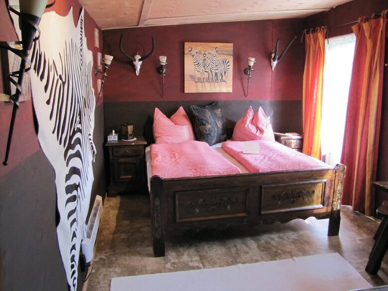 Bed & Breakfast B & B House Austria