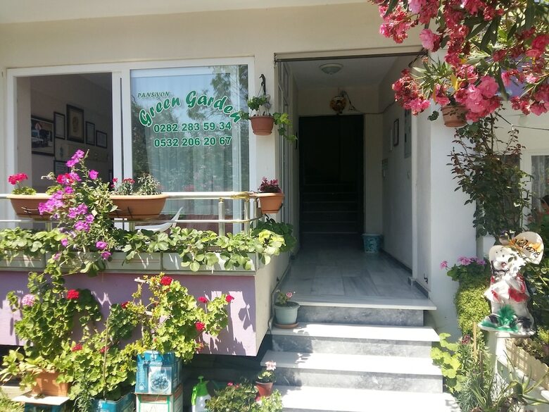 Apartamento Kumba? Green Garden Pansiyon