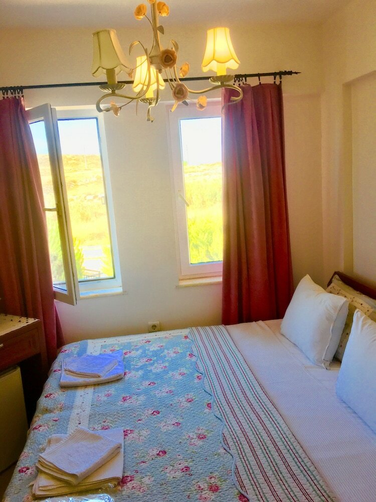 Karna Hotel
