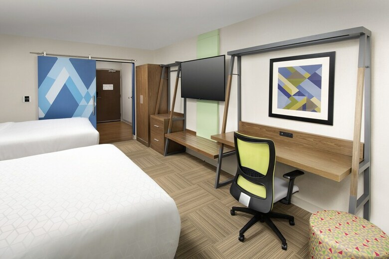 Hotel Holiday Inn Express And Suites North Brunswick