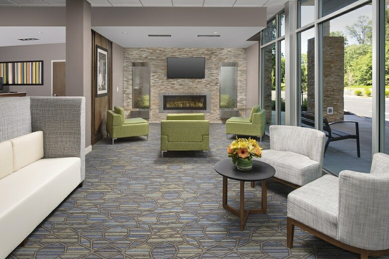 Hotel Holiday Inn Express And Suites North Brunswick