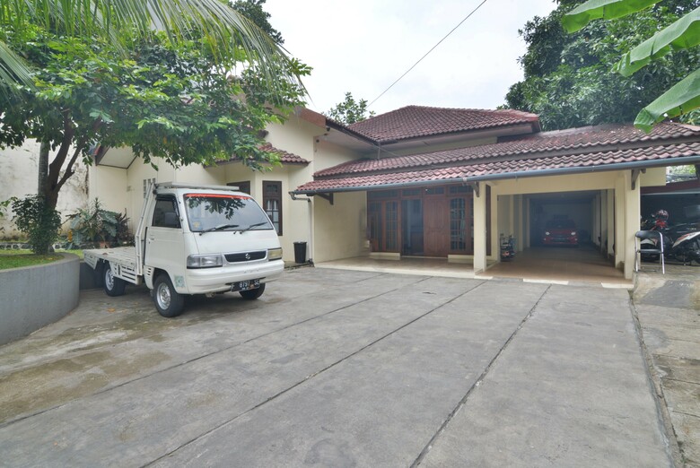 Hotel 555 Guest House