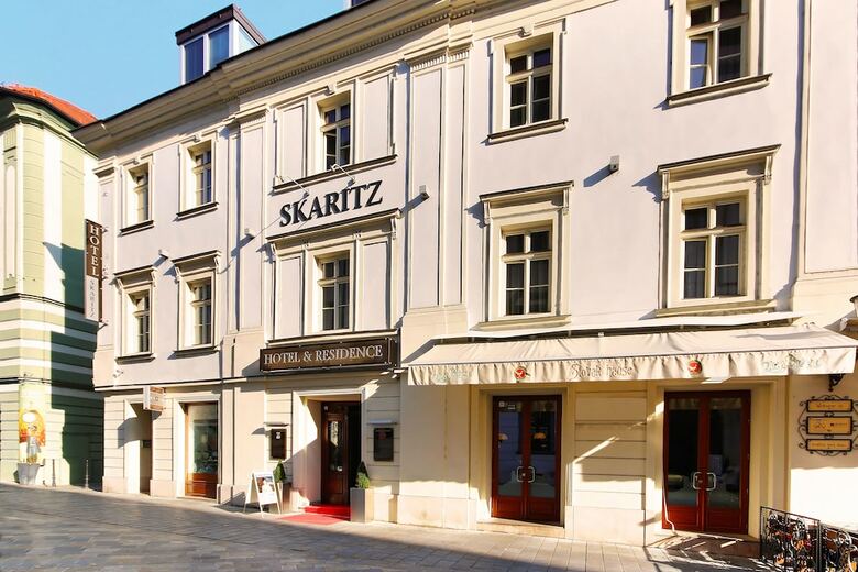 Skaritz Hotel And Residence