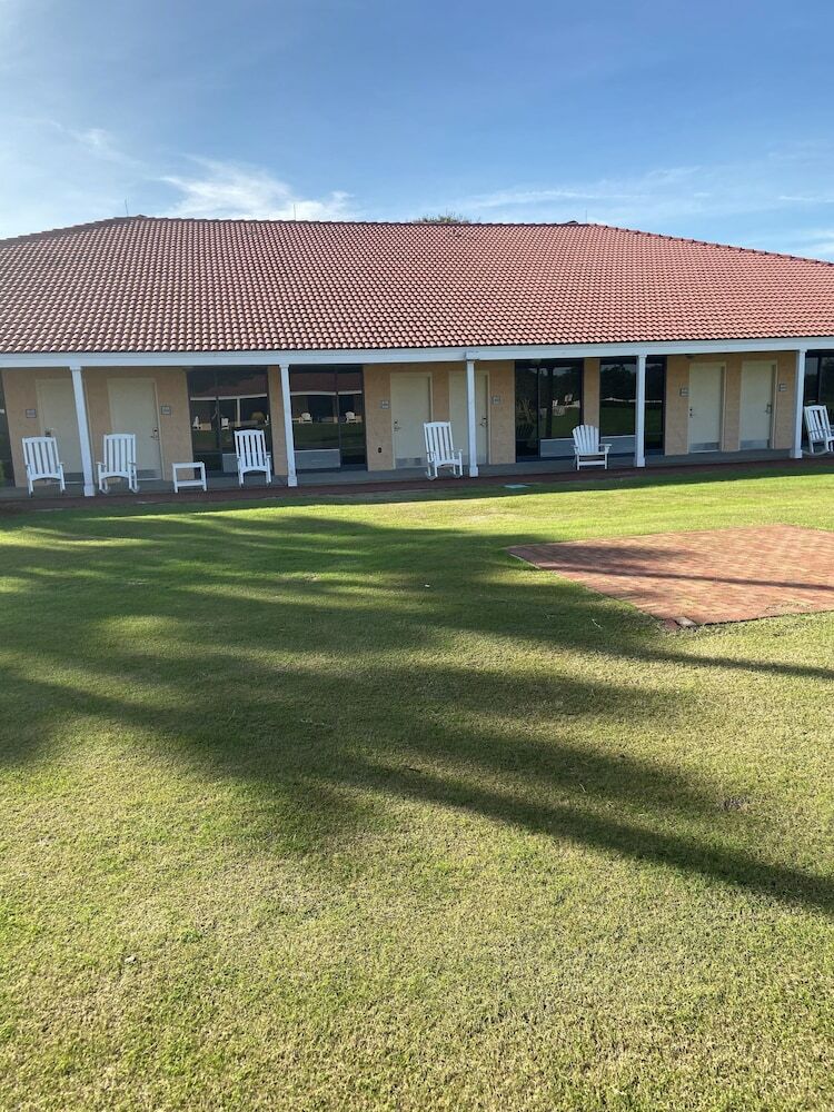 Posada Orange County National Lodge
