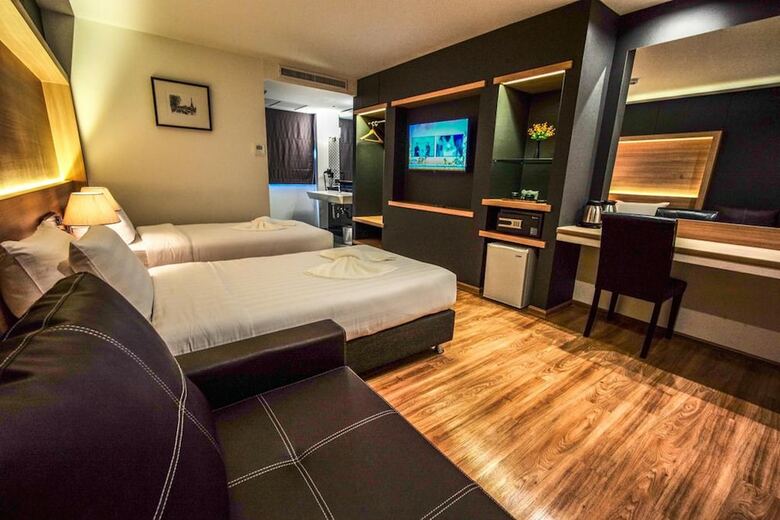Hotel The Three Hat Yai
