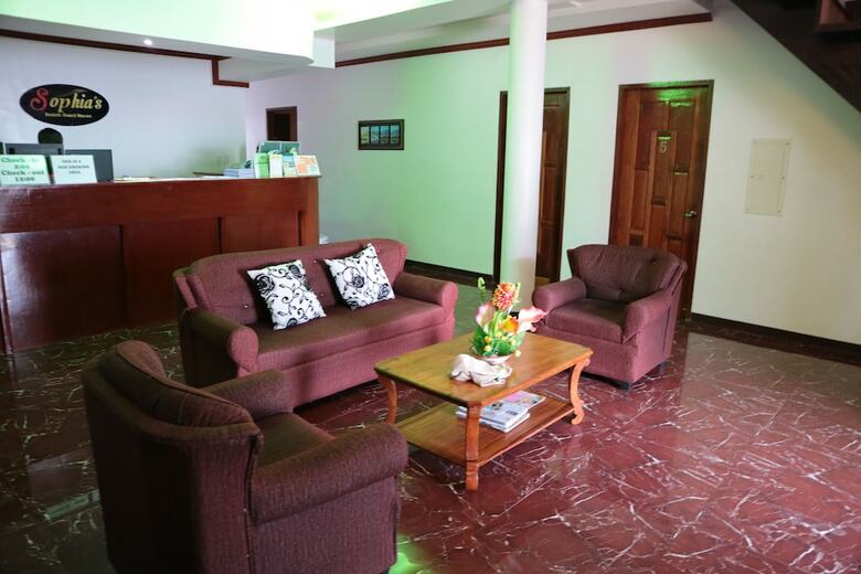 Hotel Sophia's Beach Guest House