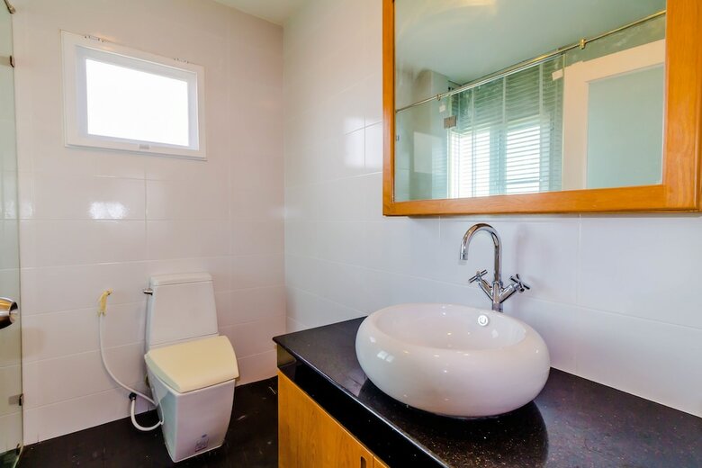 Hotel Chalong Hill Tropical Garden Homes