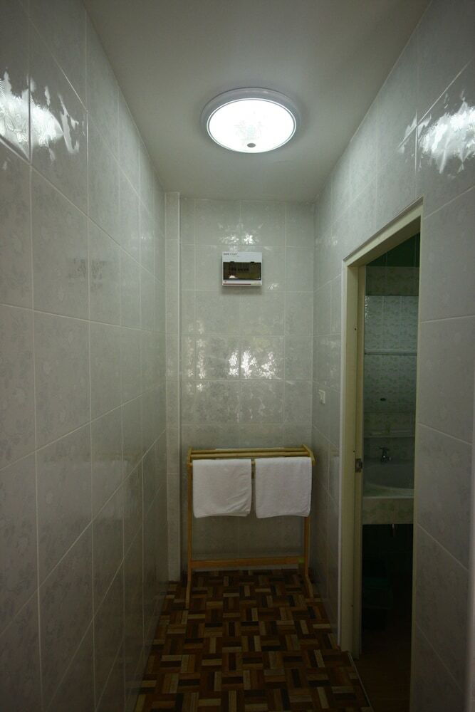 Hotel Chompoo Resort
