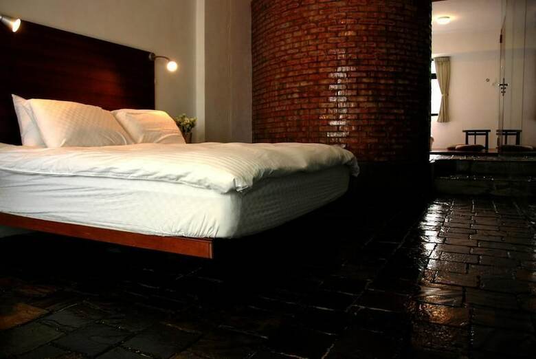 Hotel Howcome Spots