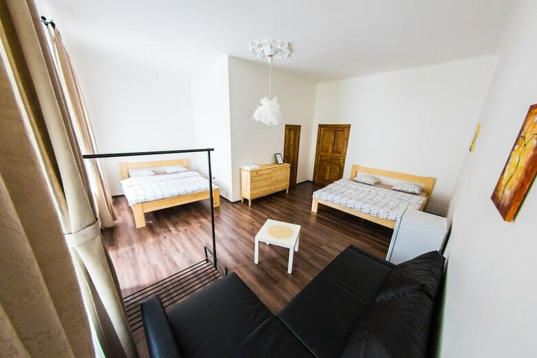 Freedom Rooms And Apartments