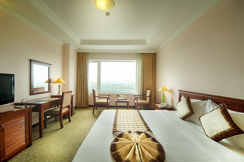 Muong Thanh Grand Phuong Dong Hotel