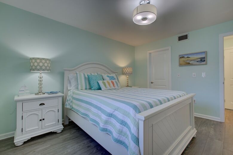 Anna Maria Island Retreat 2br Condo