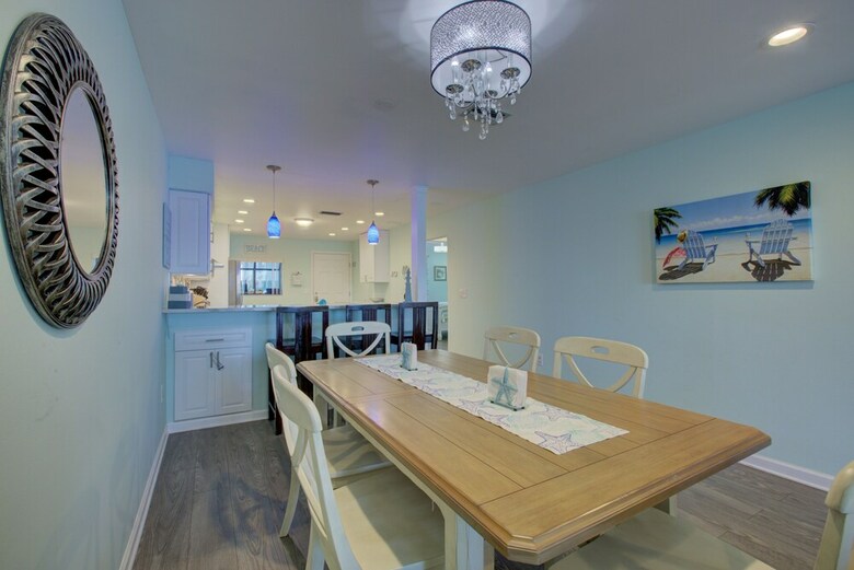 Anna Maria Island Retreat 2br Condo