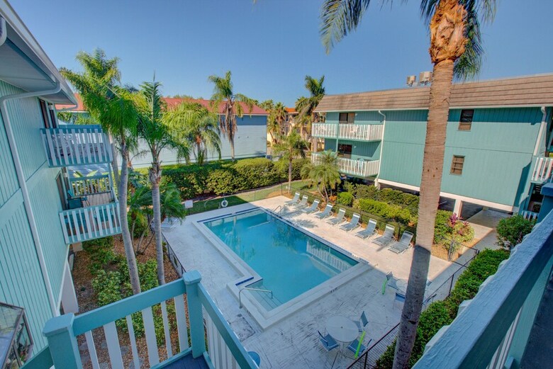 Anna Maria Island Retreat 2br Condo