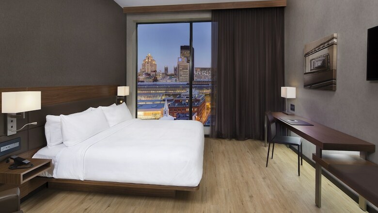 AC Hotel By Marriott Montreal Downtown