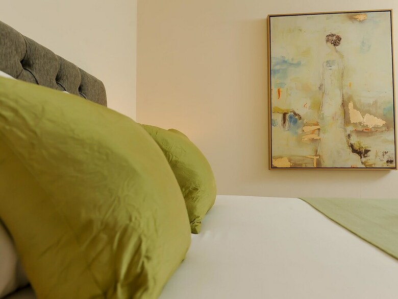 Reading Town Center River View Serviced Apartments