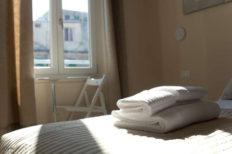 Hotel Emily Rooms