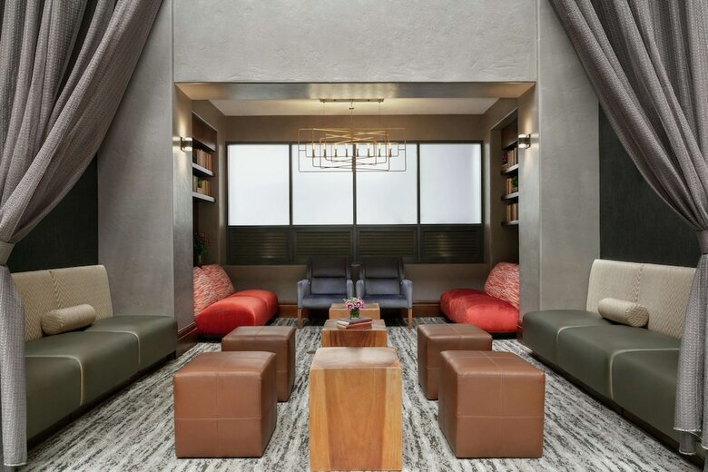Hotel Embassy Suites By Hilton, Los Angeles - Downey