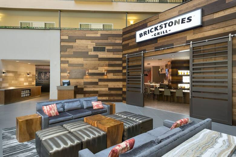 Hotel Embassy Suites By Hilton, Los Angeles - Downey