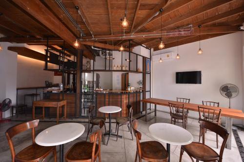 Hotel Neighbor Phuthon Boutique Hostel