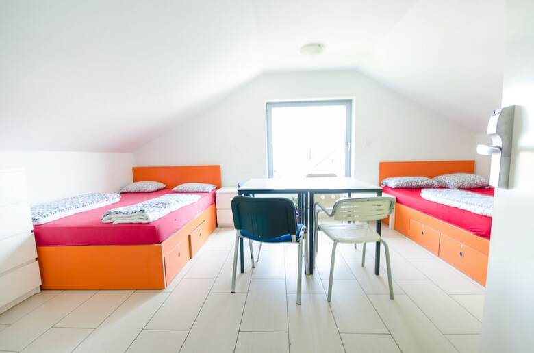 Hostal Simbol Rooms