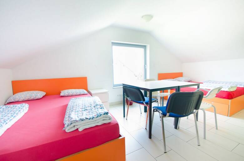 Hostal Simbol Rooms