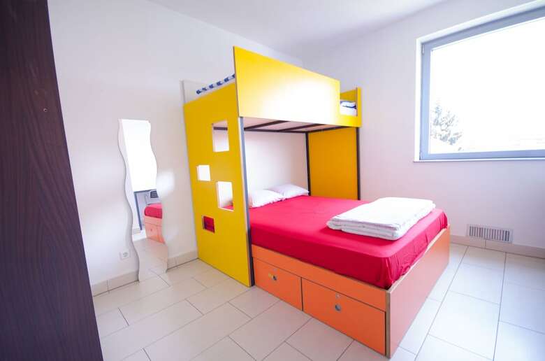 Hostal Simbol Rooms