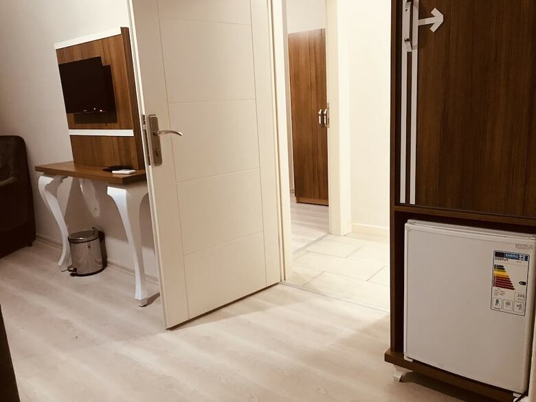 Hotel Akyuz Rooming House