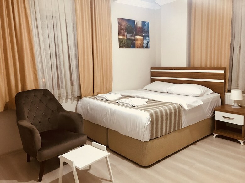 Hotel Akyuz Rooming House