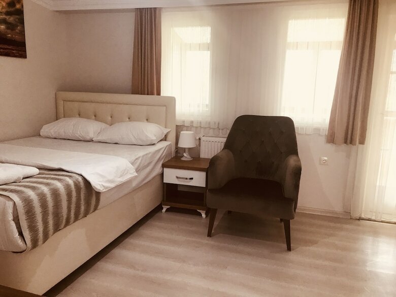 Hotel Akyuz Rooming House