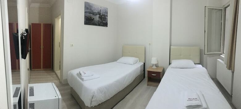Hotel Akyuz Rooming House