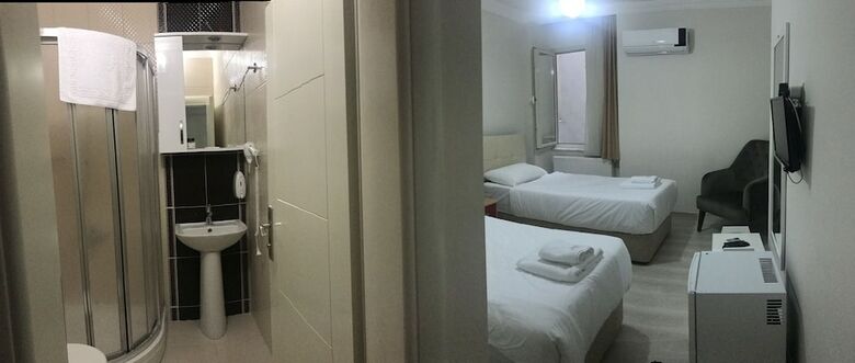 Hotel Akyuz Rooming House