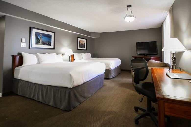 Hotel Faubourg Montreal Downtown Hotel 183492