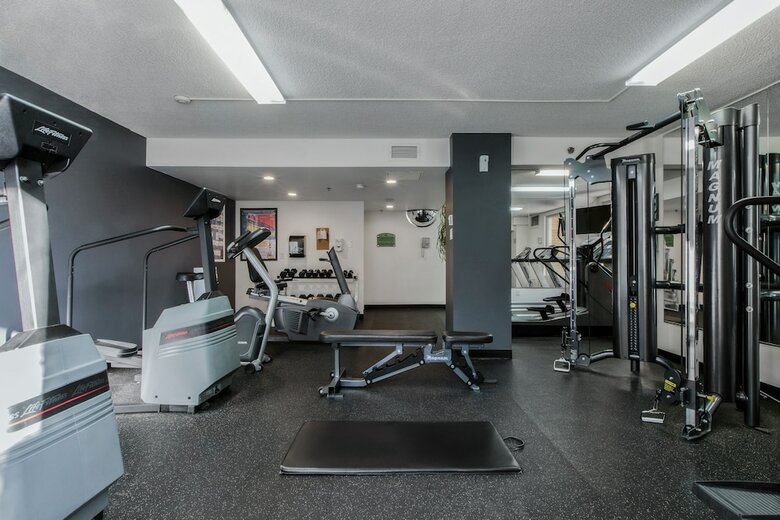 Hotel Faubourg Montreal Downtown Hotel 183492