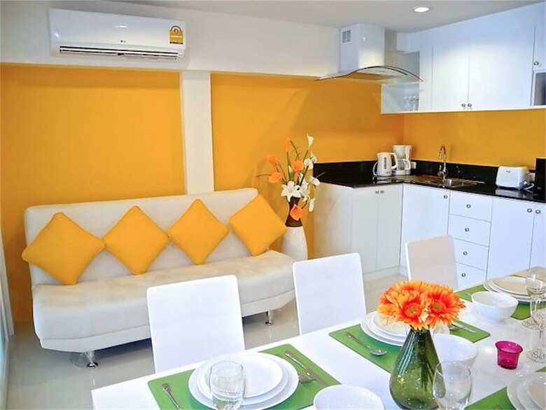 Kata Plaza 1 Bedroom Modern Apartment
