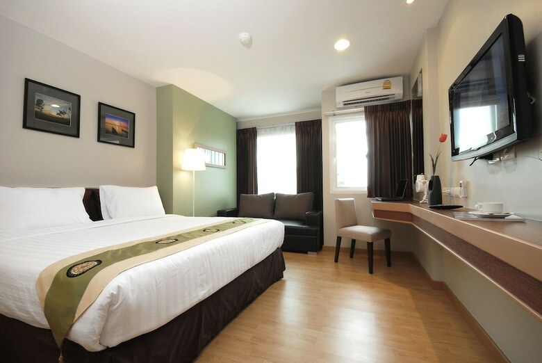Hotel Bangkok Loft Inn