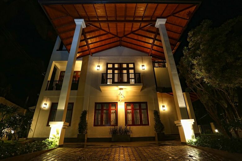 Hotel Rivora Residence